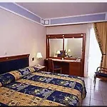 Olympia Palace 4*