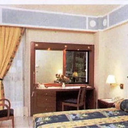 Olympia Palace Hotel 4*