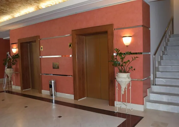 Olympia Palace 4* Олимпия